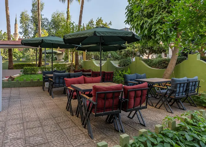 Palm Hotel